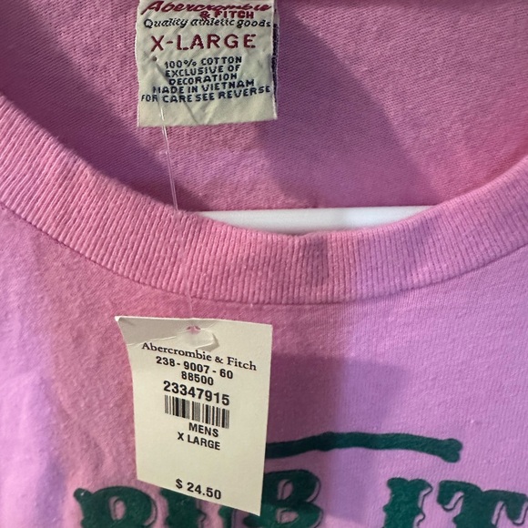VINTAGE NWT Abercrombie & Fitch Pink Graphic Tee - Picture 2 of 2